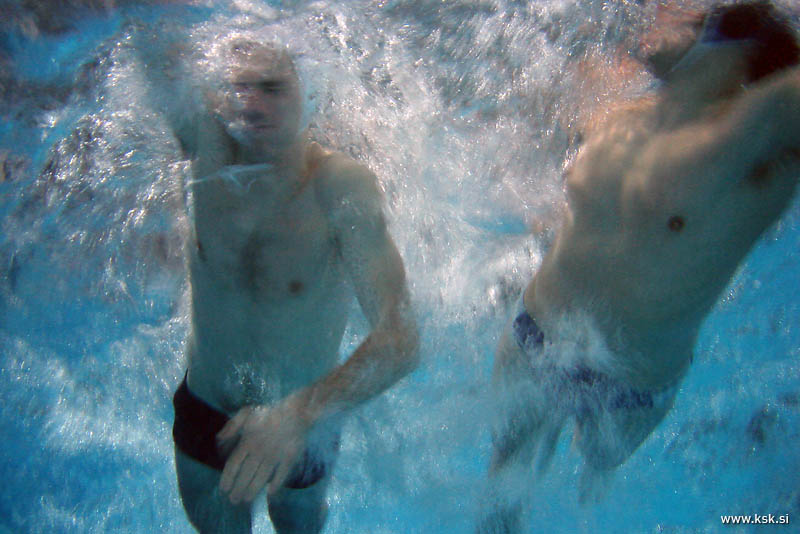 vaterpolo_under_water_15.jpg