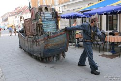 Ulično gledališče - Street aquarium