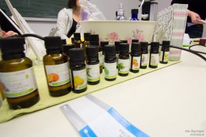 Aroma delavnica – izdelava naravne aroma kozmetike